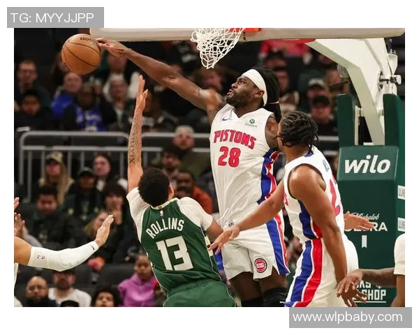 活塞对阵雄鹿精彩比赛现场直播全程回顾与分析 活塞对阵雄鹿精彩比赛现场直播全程回顾与分析